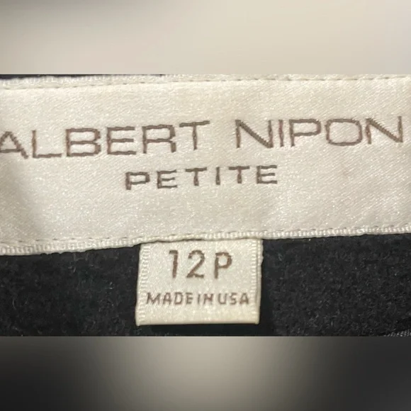 Albert Nipon women’s long coat 80% wool 20% cashmere size 12 Pettit - Picture 3 of 3